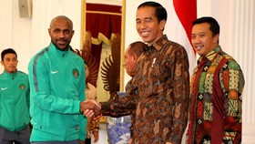 Jokowi Saksikan Timnas Indonesia vs Islandia di SUGBK