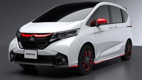 Seperti Ini Tampang Honda Freed Modulo X?