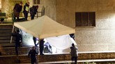 Tiga Serangan Guncang Eropa dalam 24 Jam Pembunuhan Dubes Rusia di Turki, truk menabrak warga di Berlin, dan penembakan di masjid Zurich. Tiga serangan ini melanda Eropa dalam 24 jam.