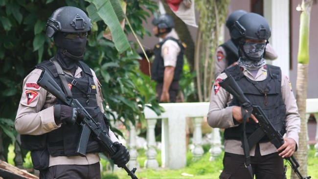 Ledakan merupakan upaya petugas kepolisian dalam mengurai sejumlah bom yang dirakit di rumah kontrakan terduga teroris di Tangerang Selatan.