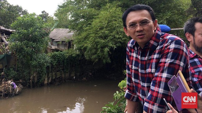 Ahok meminta doa agar mampu menjaga emosi saat diserang oleh lawan politiknya yakni Agus Harimurti Yudhoyono-Sylviana Murni dan Anies Baswedan-Sandiaga Uno.