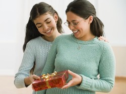 23 Ide Buket Hari Ibu yang Kreatif, Simpel dan Unik