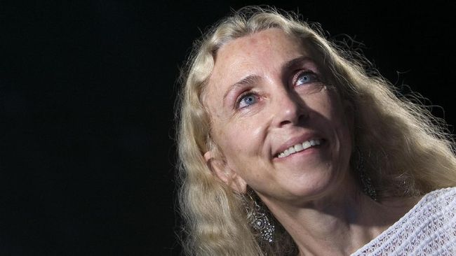 Franca Sozzani, editor-in-chief Vogue Italia, mungkin tidak seterkenal Anna Wintour. Namun dia meninggalkan warisan tak terganti di dunia mode Italia.
