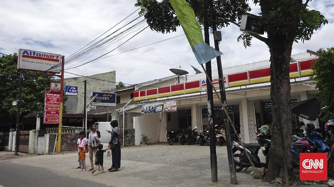 Komisi Informasi Pusat RI mewajibkan gerai toko Alfamart untuk memberikan informasi terbuka mengenai sumbangan yang diterima dari masyarakat.