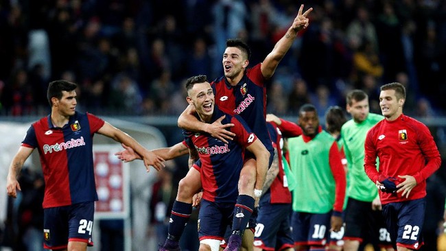 Remaja 15 tahun yang dijuluki 'New Messi', Pietro Pellegri, melakoni debut di Serie A Italia. Dia menyamai rekor usia debut di Serie A yang bertahan 80 tahun.