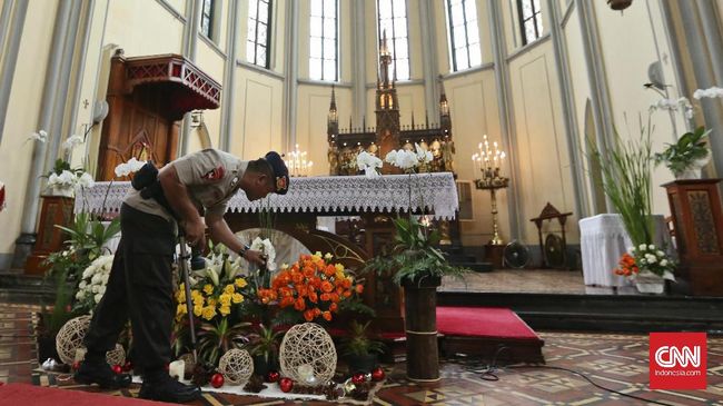 Polda Metro Amankan 1.559 Gereja Saat Natal, 57 Prioritas Polda Metro Jaya melakukan pengamanan 1.559 gereja di Jakarta selama Natal 2019. Sebanyak 57 di antaranya mendapatkan prioritas.