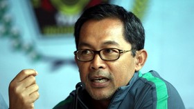 Aji Santoso: Wasit Persebaya vs Madura United Pantas Dilaporkan