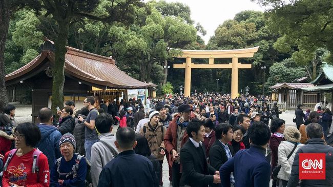 Dibandingkan Eropa, Industri Pariwisata Asia Lebih Bergairah Sebanyak 1,23 miliar orang telah melintasi sejumlah perbatasan dunia sepanjang 2016. Asia mendapat kunjungan lebih banyak dibanding Eropa.