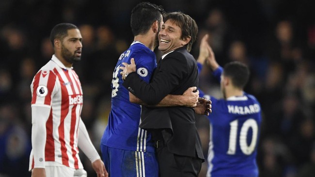 Antonio Conte menganggap Chelsea berhasil mengatasi permainan berbeda yang ditunjukkan Stoke City setelah meraih kemenangan 4-2 di Stamford Bridge.