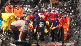 Menhub dan Plt Gubernur DKI Jenguk Korban Kapal Zahro