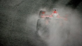 Schumacher, Tuan yang Tak Bisa Dihentikan Hujan