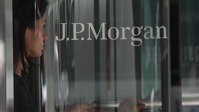 JP Morgan memperkirakan BI bakal menurunkan suku kembang referensi mulai bulan ini. Jumlahnya sebesar 50 pedoman bps hingga akhir tahun.