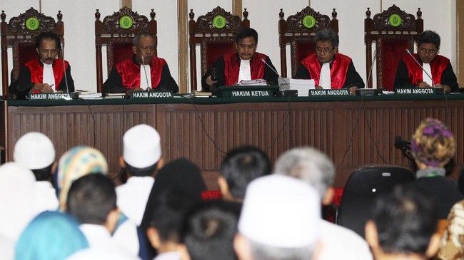 Mahkamah Agung menilai majelis hakim kasus Ahok tidak melakukan kesalahan meski membuat aturan yang membatasi publik menyaksikan sidang tersebut.
