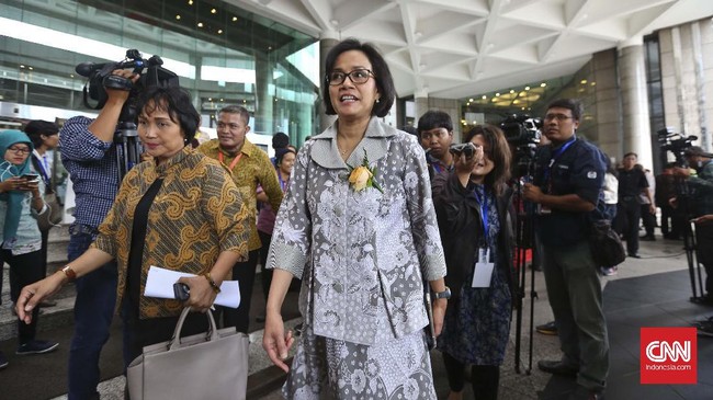 Konsumsi pemerintah mengalami kontraksi pada kuartal III dan IV, karena Kementeian Keuangan sempat melakukan penyesuaian.