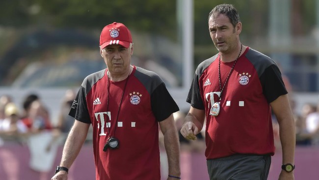 Bayern Munich dan Carlo Ancelotti telah memberikan izin kepada Paul Clement untuk menjadi manajer baru Swansea City.