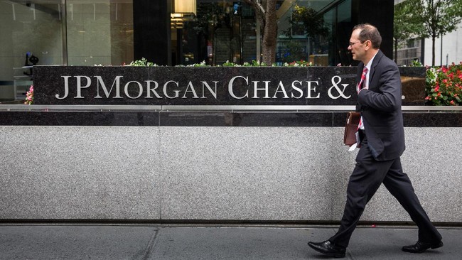JPMorgan Chase berencana melakukan pemutusan hubungan kerja (PHK) pada 63 karyawan di Jersey City, New Jersey, Amerika Serikat (AS).