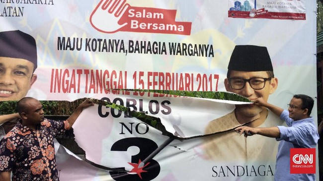 Anies Baswedan berencana melaporkan perusakan ini ke Bawaslu DKI Jakarta dan polisi. Ia menyebut perusakan massif dan sistematis.