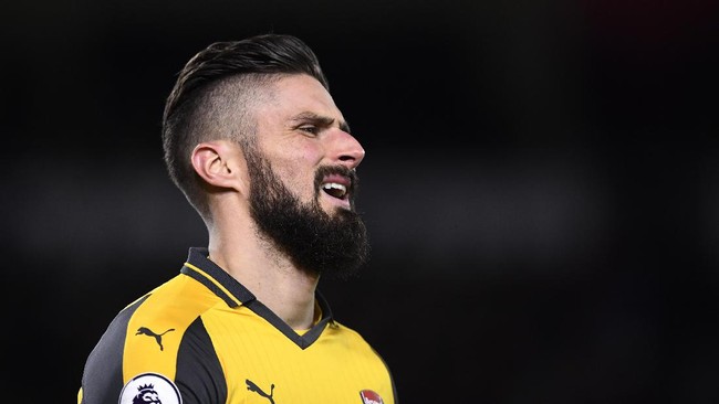 Striker Arsenal Olivier Giroud tetap kecewa meski berhasil menghindarkan The Gunners dari kekalahan di markas AFC Bournemouth.