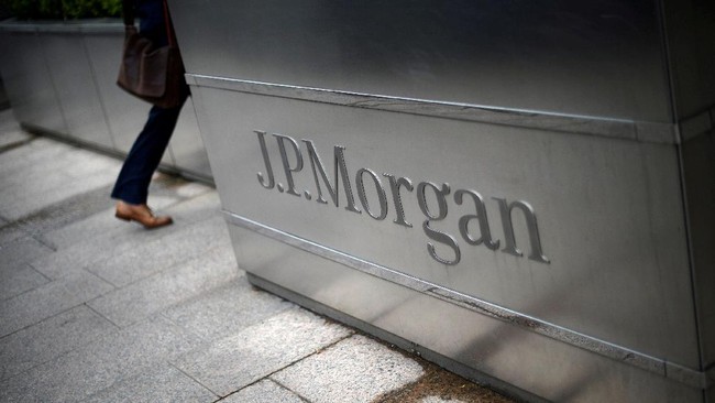 JP Morgan menilai fundamental makro Indonesia kuat, dengan potensi pertumbuhan tinggi dan rasio utang terhadap PDB yang rendah serta reformasi ekonomi.