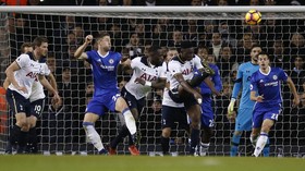 Cahill: Chelsea Bukan Robot