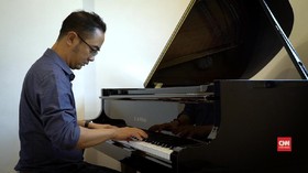 Pengabdian Sang Maestro Lewat Denting Piano