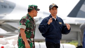Gatot Pergi Atas Perintah Jokowi Sebelum Ditolak Masuk AS