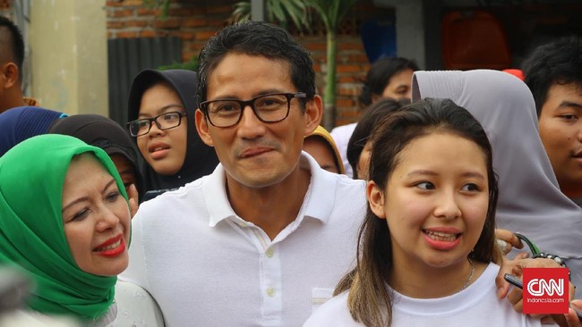 Sandiaga mengatakan, kehadiran keluarganya menjadi motivasi tambahan dalam berkampanye menemui warga. Sebab, ia merasa mendapat dukungan penuh dari keluarganya.