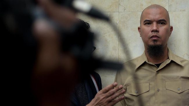 Budayawan menilai ide membuat Dewan Museum Jakarta dari Ahmad Dhani masih tidak diperlukan, walau Dhani menyebut ide itu demi Ibu Kota yang beradab.