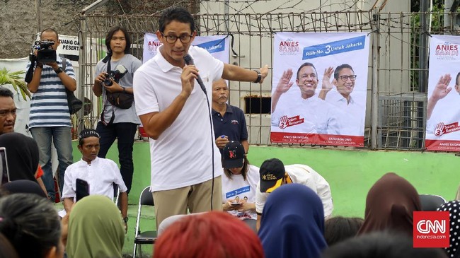 Sandiaga percaya dengan kredibilitas panelis debat yang ditunjuk oleh KPU DKI Jakarta. Menurutnya, para panelis itu dapat menambah kualitas debat.