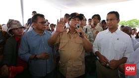 Prabowo Turun Gunung, Kunjungi Kampung 'Musuh Ahok'