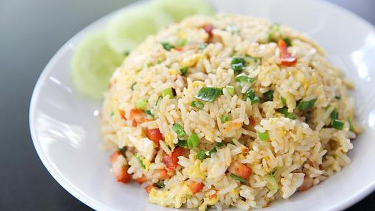 Resep Nasi Goreng Putih Praktis, Manfaatkan Sisa Bahan di Dapur
