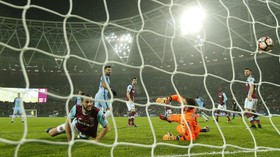 Foto Terbaik Kemenangan 5-0 Manchester City