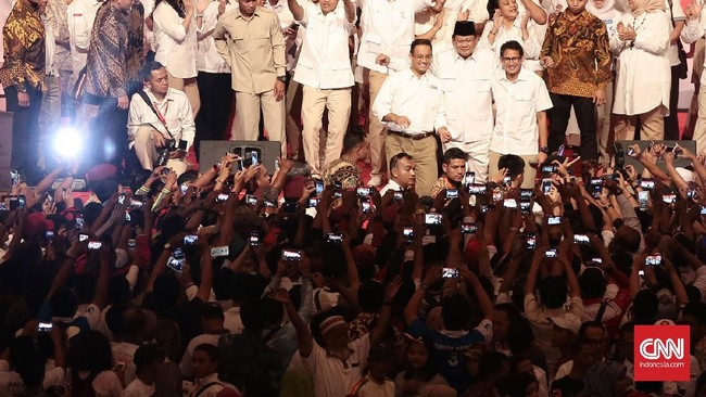 Selama Oktober hingga Desember, Anies-Sandiaga mengumpulkan Rp47,6 miliar dana kampanye yang mayoritas berasal dari sumbangan Sandiaga.