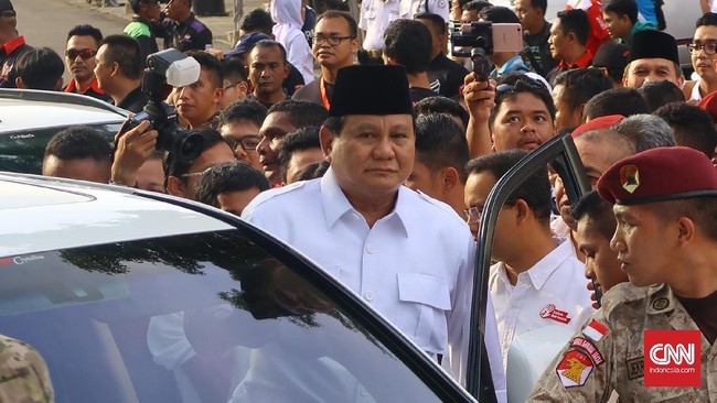 Prabowo pun menyadari dirinya selama ini turut disadap. Menurutnya, seseorang tak perlu takut disadap jika merasa benar dan tidak melanggar hukum.