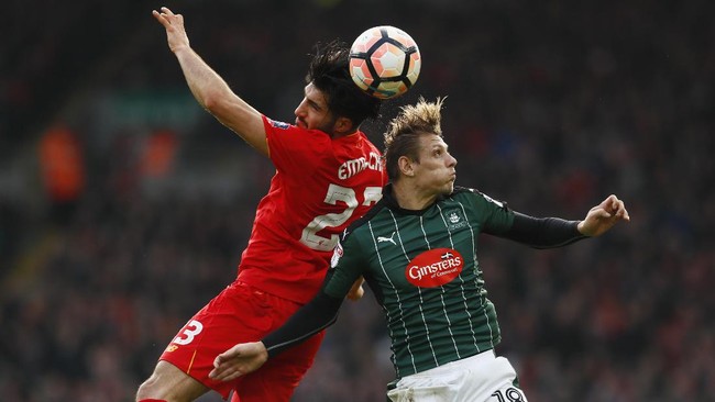 Keputusan Liverpool untuk menurunkan mayoritas pemain muda hanya berujung hasil seri saat menjamu Plymouth Argyle di Stadion Anfield, Minggu (8/1).