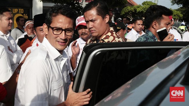 Sandiaga mengaku mendapat ide dari lingkungan di Cempaka Putih di mana salah satu RW punya puluhan CCTV terintegrasi.