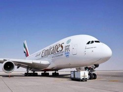 Emirates Sementara Potong Gaji Karyawannya