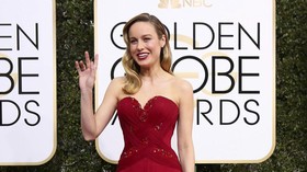 Brie Larson, 'Kembaran' Jessica Rabbit di Golden Globes 2017