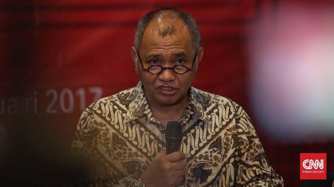 Komisi Pemberantasan Korupsi (KPK) menilai rangkap jabatan yang dilakukan oleh pejabat kementerian berpotensi rawan kepentingan (conflict of interest)