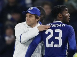 Cerita Batshuayi Merasa Dibodohi Conte di Chelsea