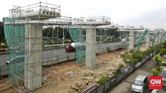 Ketiadaan Analisis dampak lalu lintas (Andalalin) disebut Anies memicu terjadinya kemacetan di titik-titik jalan sekitar proyek infrastruktur.