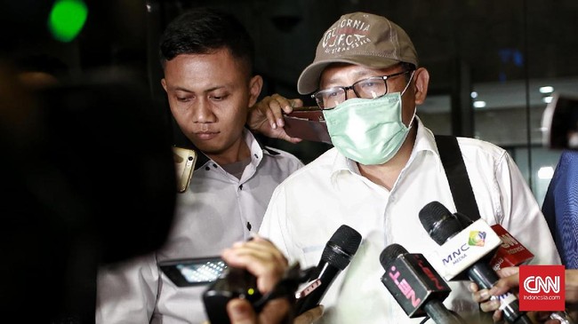 Anas diperiksa untuk tersangka Sugiharto dalam kasus dugaan korupsi pengadaan proyek e-KTP.