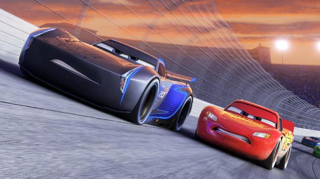 Selain Owen Wilson sebagai Lightning McQueen, Cars 3 menghadirkan karakter baru yang diisi suara oleh Cristela Alonzo dan Armie Hammer.