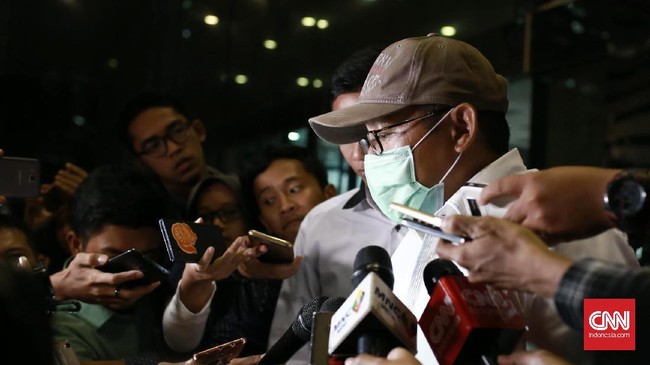 Hal ini diungkapkan Anas usai menjalani pemeriksaan sebagai saksi bagi tersangka Sugiharto di Gedung Komisi Pemberantasan Korupsi, Jakarta, Rabu (11/1).