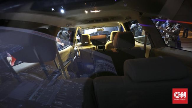 Bisnis Rental Mobil Terpukul Corona dan PP Larangan Mudik Sejumlah pengusaha rental mobil mengaku bisnisnya terganggung imbas corona. Sebagian besar konsumen membatalkan sewa dan sisanya meminta ditunda.