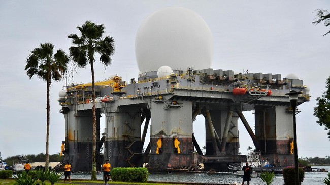 Radar X-band (SBX) itu diperkirakan akan tiba di lokasi tujuannya yang berjarak sekitar 3.218 kilometer dari Hawaii, pada akhir bulan ini.