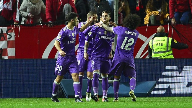Zinedine Zidane menilai wajar kesalahan yang dibuat oleh Karim Benzema dan Keylor Navas di balik terhentinya rekor laga tak terkalahkan.