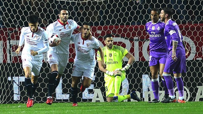 Zinedine Zidane mengakui Real Madrid mengalami kesulitan ketika berhadapan dengan Sevilla pada laga yang berakhir dengan skor 3-3 tersebut.