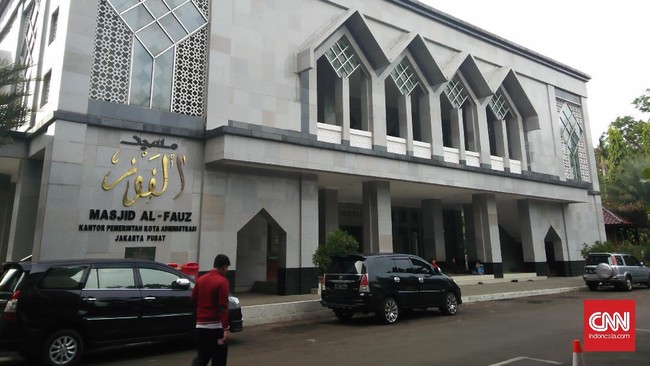 Wali Kota Jakarta Pusat Mangara Pardede akan bersikap kooperatif terkait penyelidikan dugaan korupsi Masjid Al Fauz yang dibangun di era Sylviana Murni itu.