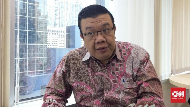 Bank Mayapada menambahkan modal dengan mengeluarkan surat utang dan Hak Memesan Efek Terlebih Dahulu atau rights issue paling cepat semester I tahun ini.